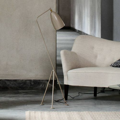 Gubi Gräshoppa Lampadaire Trépied, Brun Olive