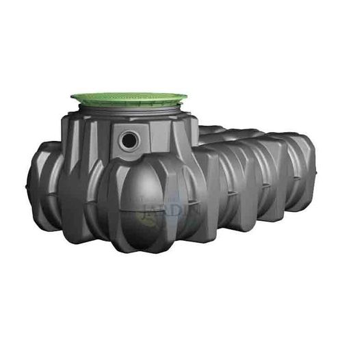 Réservoir en polyéthylène de 5000 litres. Conçu pour la récupération d'eau de pluie. Longueur 289cm Largeur 230cm Hauteur 132cm