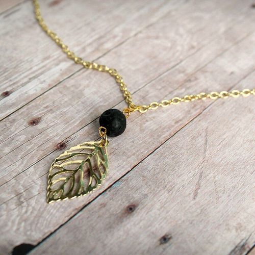 Collier Avec Pendentif En Forme De Feuille Creuse Pour Femme, Bijou Créatif En Pierre Volcanique, Accessoires De Mode, Cadeaux De Fête