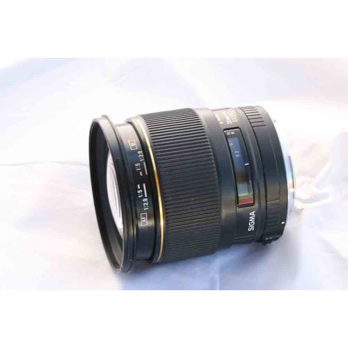 Sigma 28 mm F1,8 EX DG macro monture canon EF