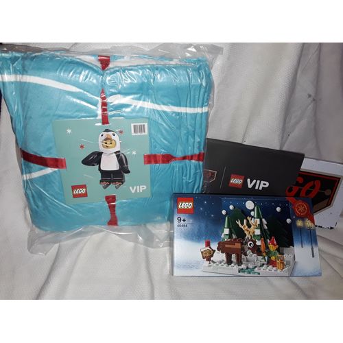 Lot Lego Vip 2021 : 40484 Christmas, 5007023 Plaid, 5007016 Plaque Metal Retro