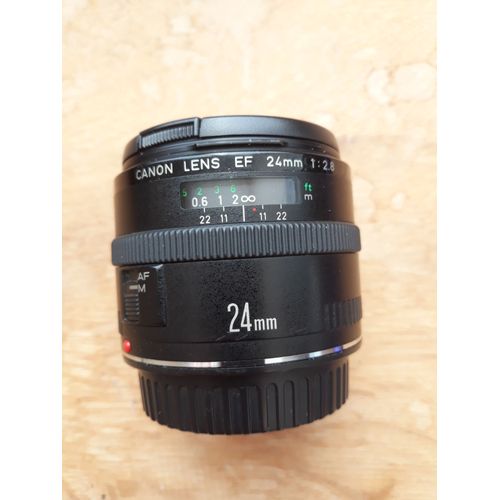 Objecti Canon EF 24mm f/2.8