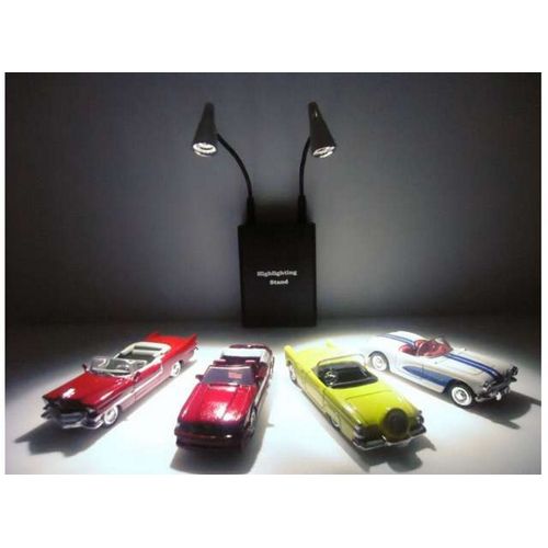 Lampe LED pliable (noir). livré avec 2 LED réglables + câble micro USB 120 cm pour téléphone et laptop- 4 piles AA (non incluses). Livré sans miniature Triple 9