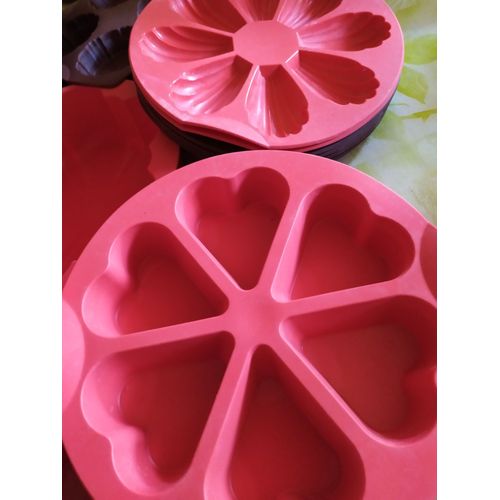 Moules 6 C?urs Silicone Rouge Tupperware Parfait État