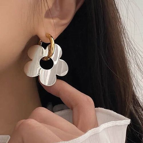 Boucles D'oreilles En Métal, Titane, Acier, Roulements, Tempérament Est Contracté, Convient Pour Les Fêtes, Bijoux, Pendentif, Vente En Gros