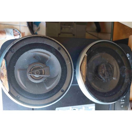 PAIRE D'ENCEINTES PIONEER POUR VEHICULE OU TOUTE AUTRE UTILISATION / 180W 4 OHMS / TS E1675 / 16 CM COAXIAL 2-WAY /