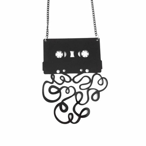 Grand Pendentif En Acrylique En Forme De Cassette Compacte Noire, Collier Créatif, Bijoux De Fête À La Mode