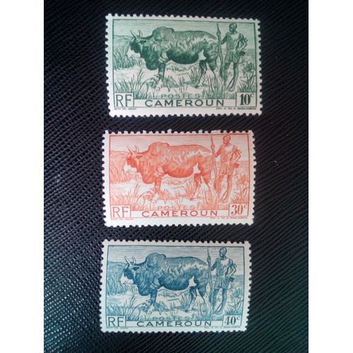 Timbre Cameroun Yt 276 -77-78 Zébu (Bos Primigenius Indicus), Berger 1946 ( 0020305 )