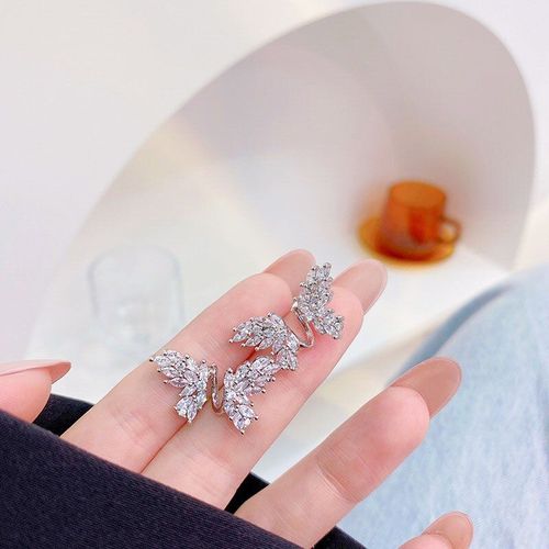 Boucles D'oreilles À Aiguille En Argent, Brillance Exquise, Simple, Tempérament, Papillon Glamour, Romantique, Bling, Accessoires De Mode, Pendentif De Bijoux