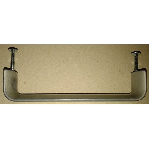 Poignée en métal 13,6 cm de long 3 cm de large 3 cm de haut