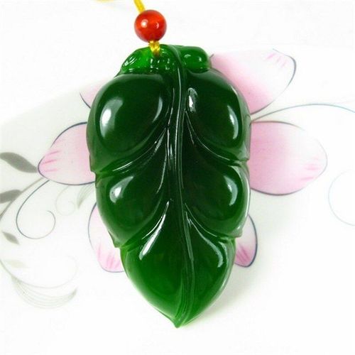 Collier En Jade Vert Naturel Sculpté À La Main Pour Hommes Et Femmes, Pendentif De Style Arbre, Vacances Romaines