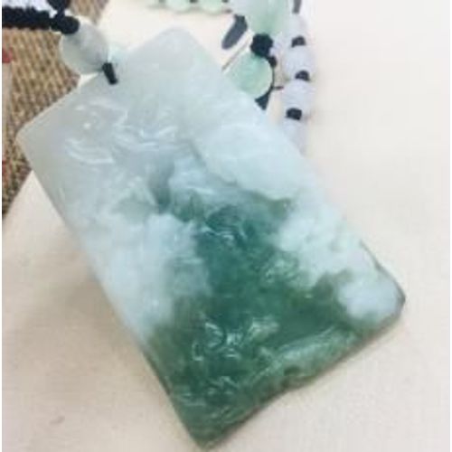 Pendentif En Jade Émeraude Birman Naturel, Sculpture De Montagne Verte D'eau Verte Avec Collier De Perles Tricolore, Chaîne De Pull Pour Hommes Et Femmes