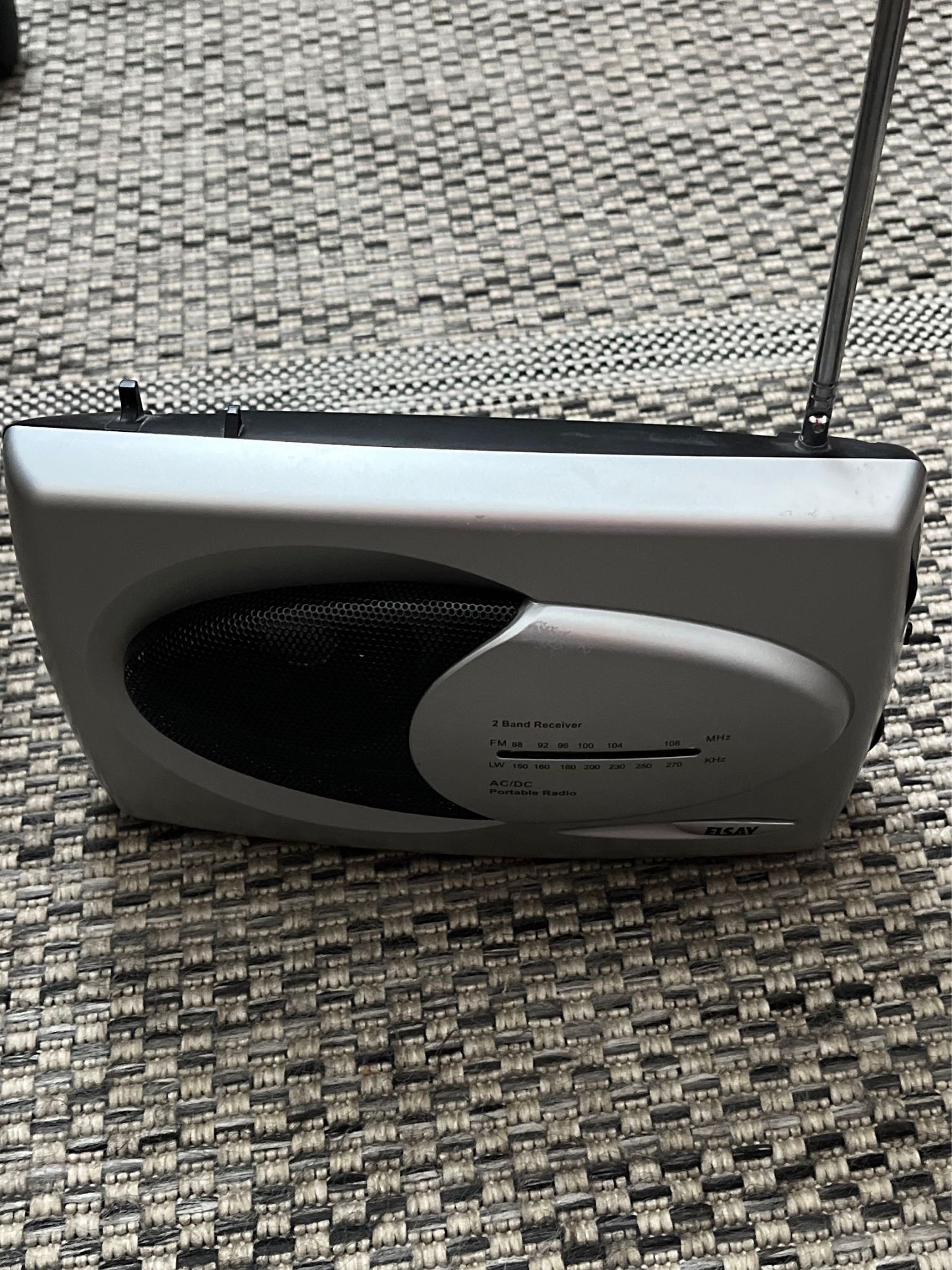 Poste radio Elsay R51