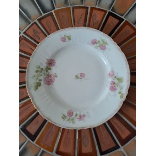 Plat Rond.29cm. Limoges. Porcelaine. Art Nouveau. Estampillé.