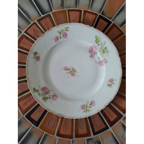 Plat Rond 32 Cm. Porcelaine Limoges. Art Nouveau. Estampillé.