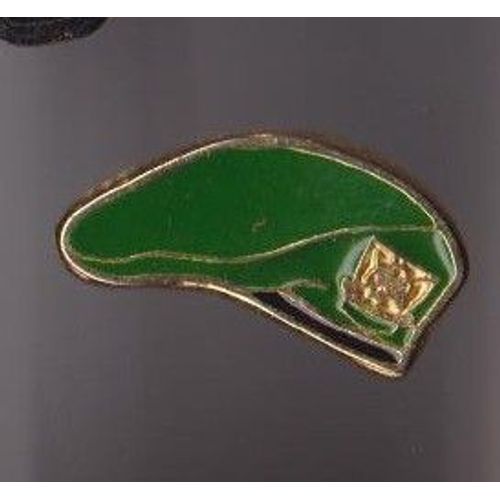 Pin's Beret Vert Bataillons Étrangers De Parachutistes Zamac Ref 812b