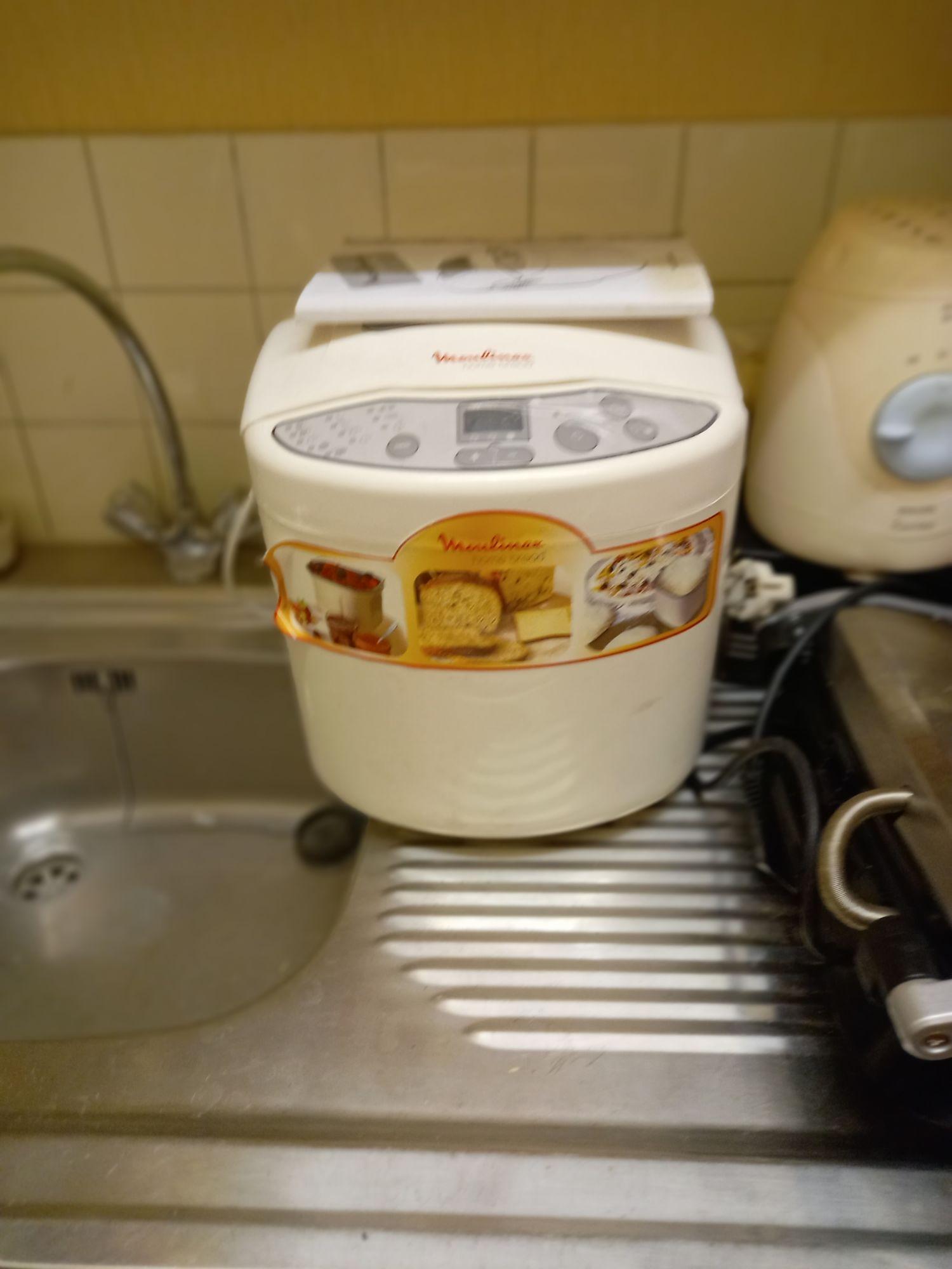 Cette machine à pain Moulinex profite de 60% de remise flash chez Rakuten -  Le Parisien