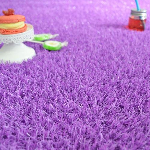 Gazon Synthétique Happy Party - Couleur Violet - Classé Feu - 20mm Decoweb.Com - 2m X 4m