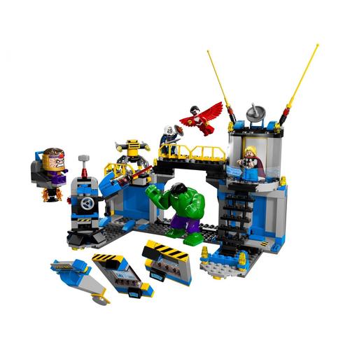 Lego Marvel - La Destruction Du Labo - 76018