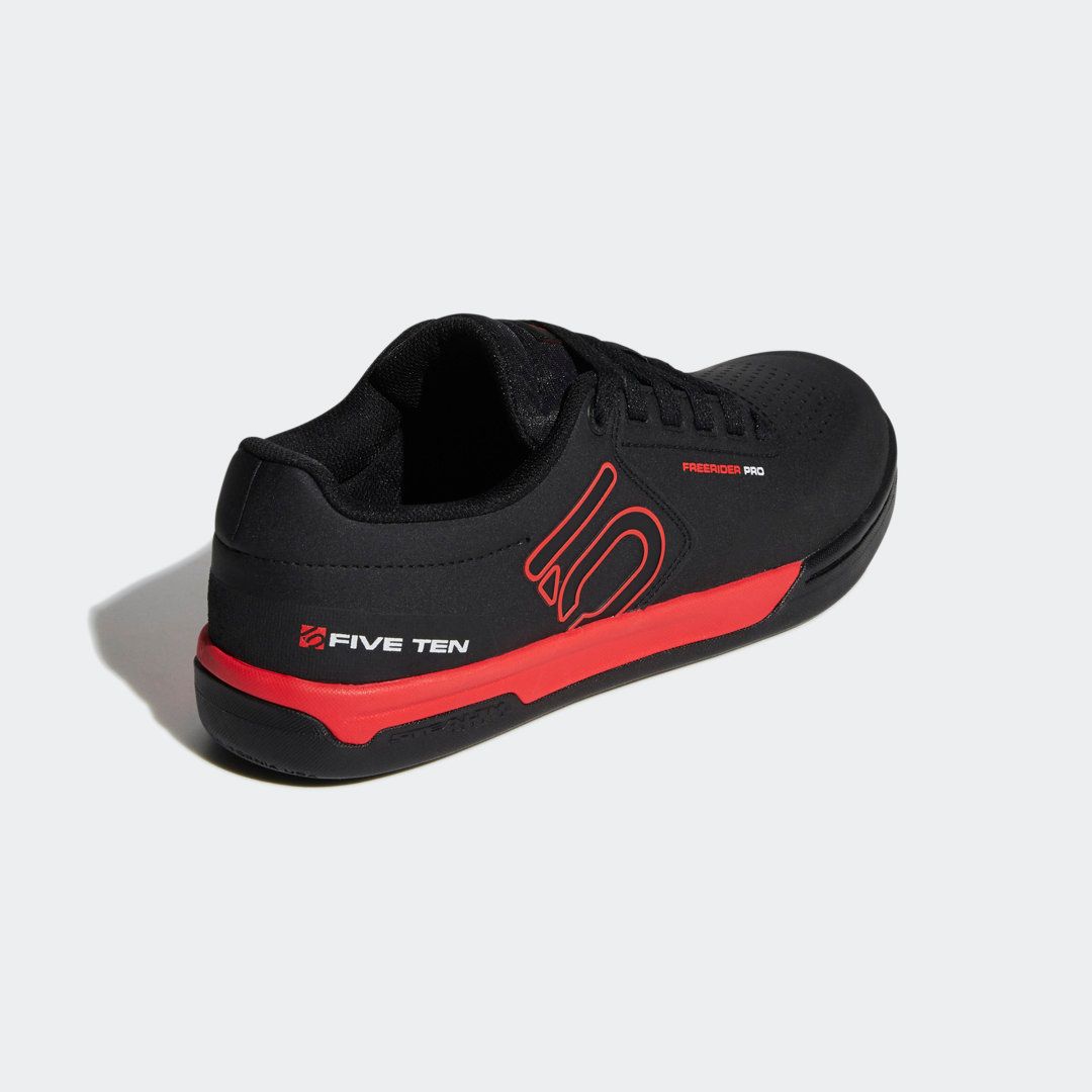 Chaussure discount vtt adidas