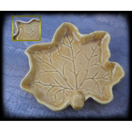 Petit Plat En Forme De Feuille - Céramique S.A.P. Vallauris - Années 60