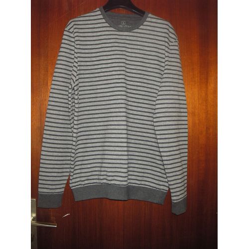 Tee Shirt Manches Longues De Marque C&a Angelo Litrico, Taille S, Coloris Gris Clair Rayé Gris Foncé, 72% Coton, 14% Polyester, 14% Viscose, Dimensions: Longueur 82 Cm, Largeur Épaules 46 Cm....