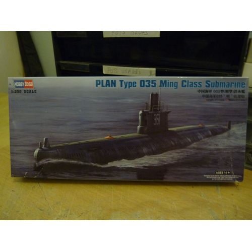 Maquette Sous-Marin 1/350 Hobby Boss : Plan Type 035 Ming Class Submarine-Hobby Boss