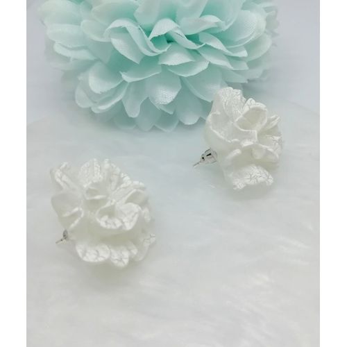 Boucles D'oreilles Fleurs Style Mousseline Blanc Cassé