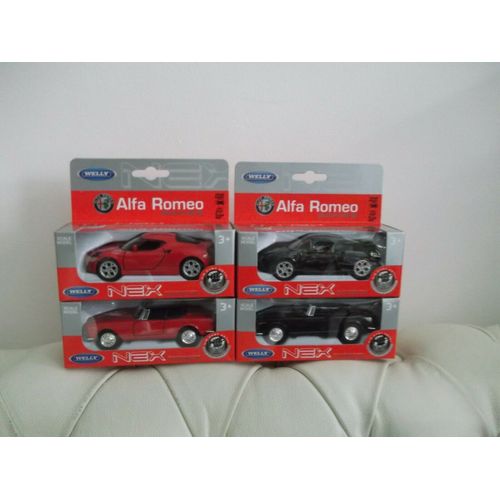 Alfa Romeo 4c 1960 Spider 2600 - Lot De 4 Miniatures Voitures Métal Welly 1:43