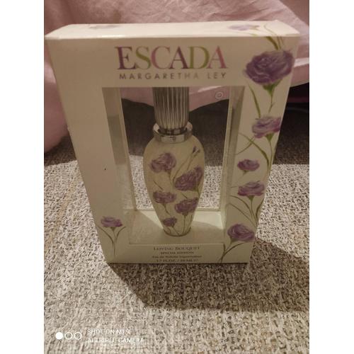 Escada Loving Bouquet Édition Limitée 