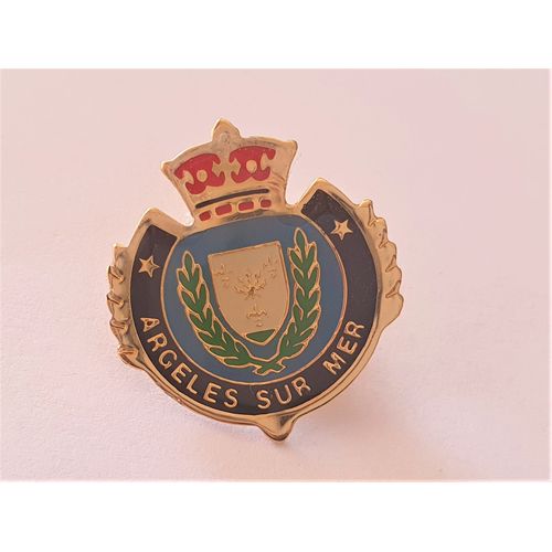 Pins Ville Argeles Sur Mer 66 Pyrenees Orientales Blason Couronne