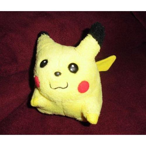 Peluche  Nintendo Pikachu