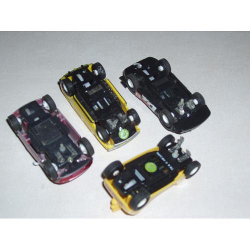 Lot de 4 voitures avec lumieres pour circuit electrique de type