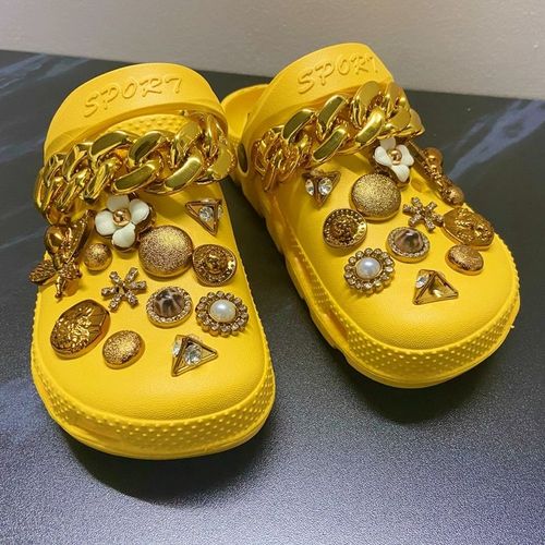 Pantoufles Avec Breloques Pour Femmes, Chaussures De Jardin Semelles Compensées, Sandales Antidérapantes, Sabots Féminins, Tongs Pour Femmes