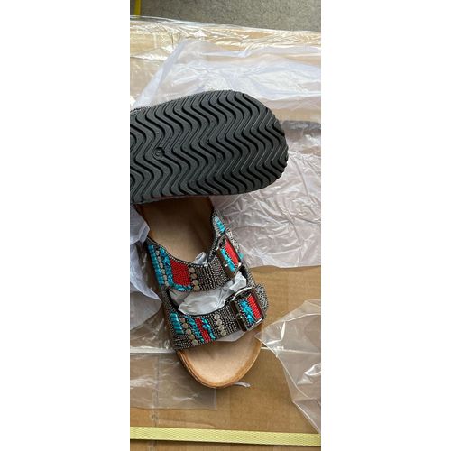 Pantoufles Plates Bout Ouvert Pour Femmes, De Styliste Classique, Nouveau Style Ethnique Rétro, Avec Boucle En Or, Perceuse Tâches Décoratives,
