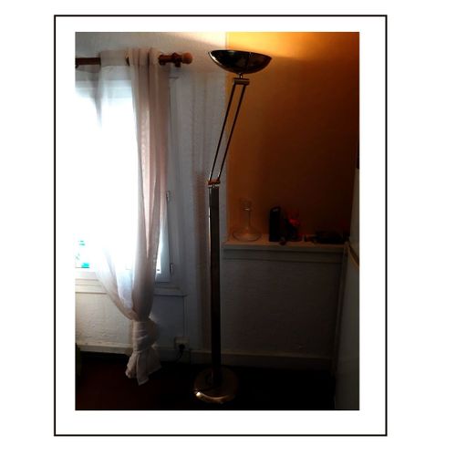 Lampe D Interieur Orientable Bronze Lampadaire Sur Pied Grand Luminaire Articule Lumiere Intensite Reglable Jour Sol Douce Tamisee Eclairage Progressif Design Luxe Couleur Metallise Diffusion Clarte