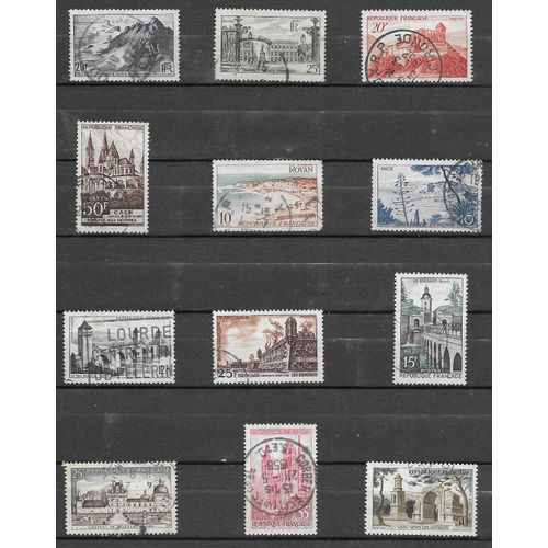 Lot De 12 Timbres Oblitérés De 1946 À 1957 Sur Le Thème Des Sites Et Monuments