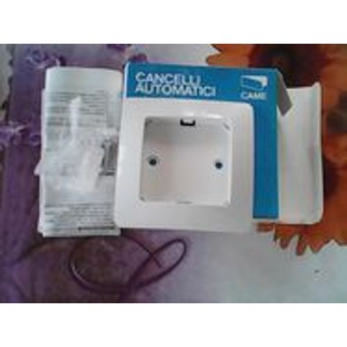 Support mural pour Emetteur CAME  Vivaldi1 001YE0104 - Visserie