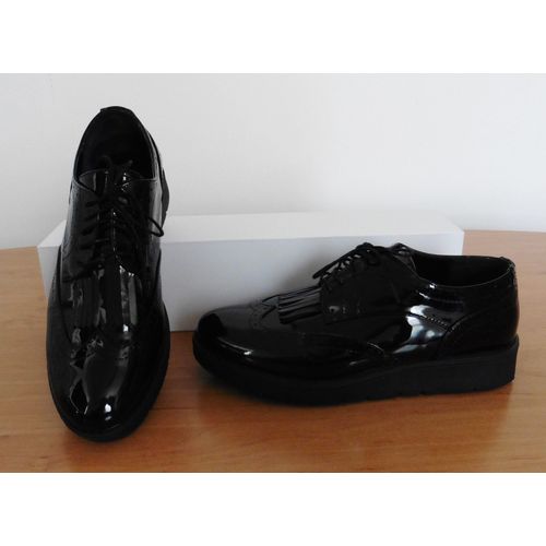 Chaussures. Derbies Vernis Noir. Compensé. Camaieu. Pointure 38