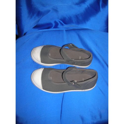Ballerines Okaïdi 32.