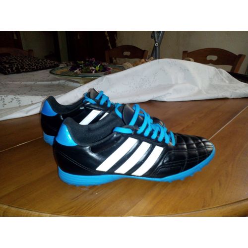 Chaussures De Football Adidas Pour Terrain Dur Et Synthétique - 43 1/3
