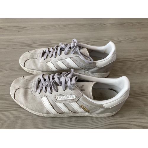 Basket Adidas Gazelle En Daim Gris Et Cuir Blanc - 42