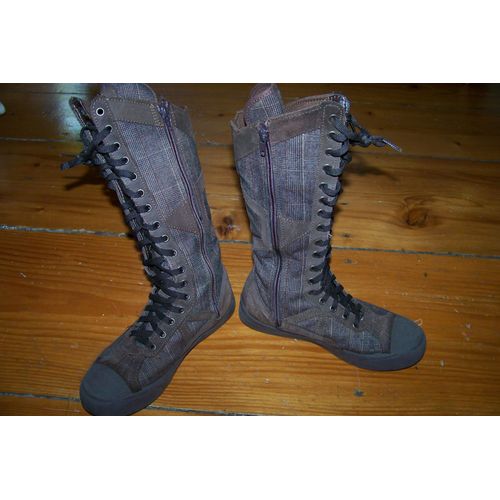 Bottes Style Converse Asymétriques T 37