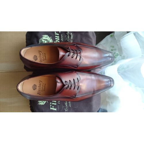 Chaussures Finsbury Montceau Marron Patine - Taille 43 - Etat Neuf