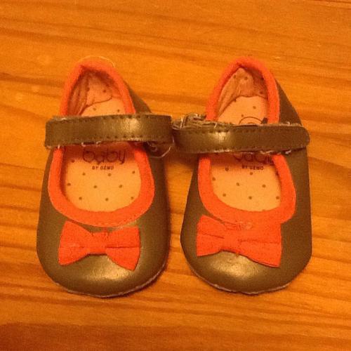 Chaussures Pour Bebe Ete Grise Et Rose Taille 15/16