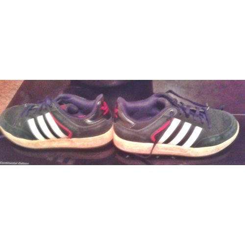 Baskets Adidas Noires Et Blanches Taille 35 À Lacets