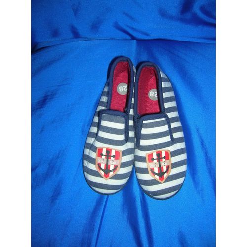 Chaussons Autre 28.