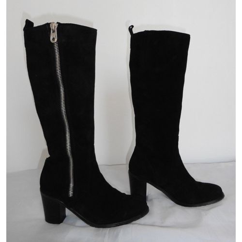 Bottes En Daim Noir. Dégriffé. Pointure 39