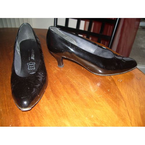 Escarpins Noirs Vernis Cuir  Pointure 38