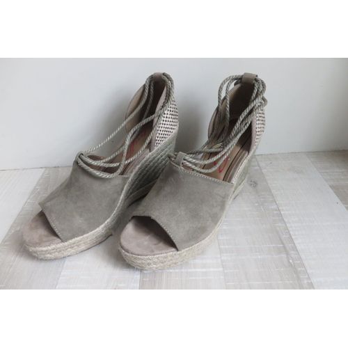 Nu Pied Talon Compensé Espadrille 39 Gris